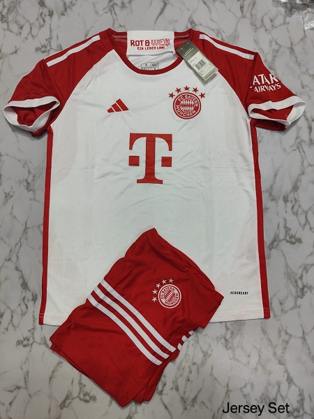 Venu Bayern Munich home set football jersey
