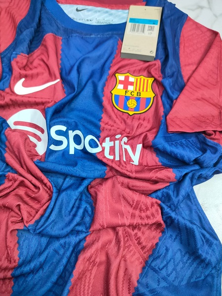 FC Barcelona home player football jersey Venu