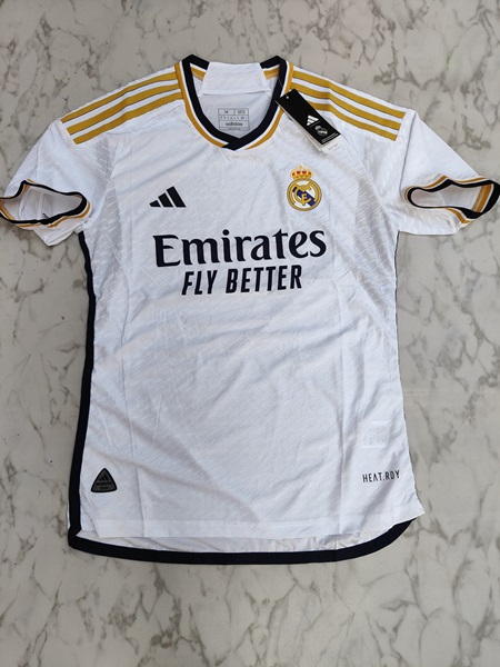 Real Madrid home player football jersey Venu