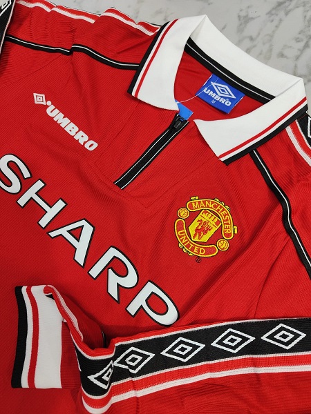 Venu Manchester United home retro full sleeves master football jersey