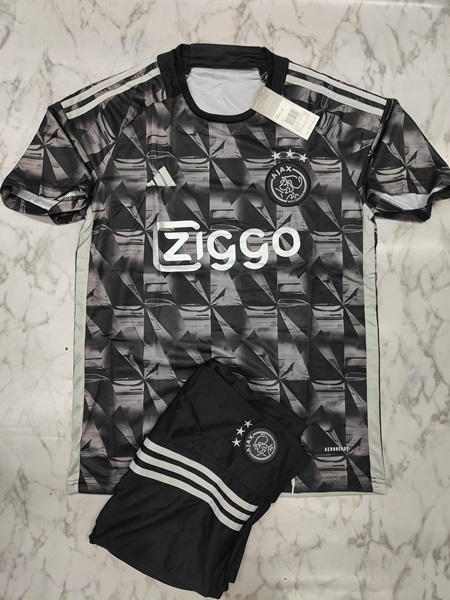 Ajax third set football jersey Venu