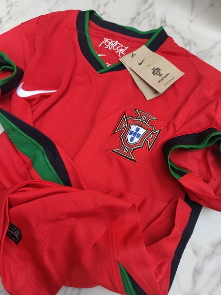 Venu Portugal home master football jersey