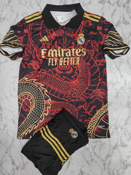 Real Madrid red dragon set football jersey Venu