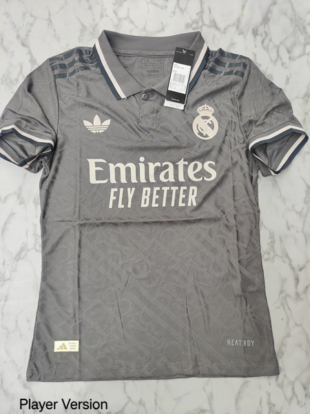 Real Madrid third player football jersey Venu