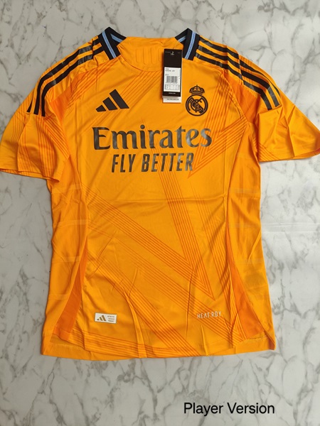 Real Madrid away player football jersey Venu