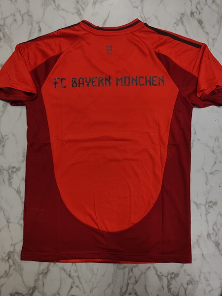 Venu Bayern Munich home master football jersey