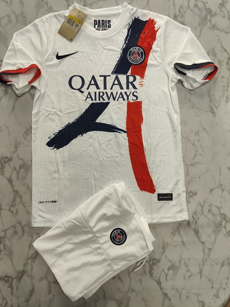 Paris Saint Germain away set football jersey Venu