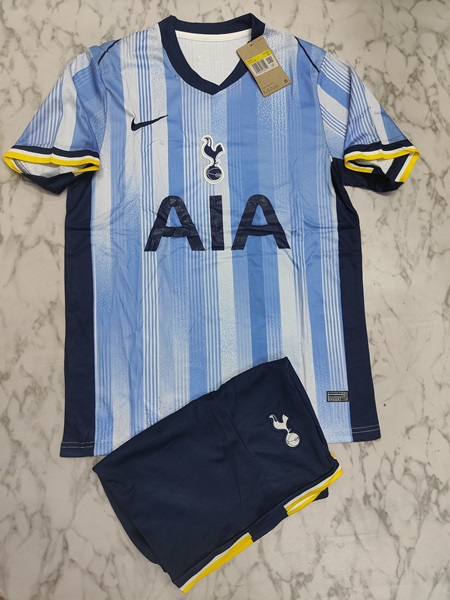 Tottenham third set football jersey Venu