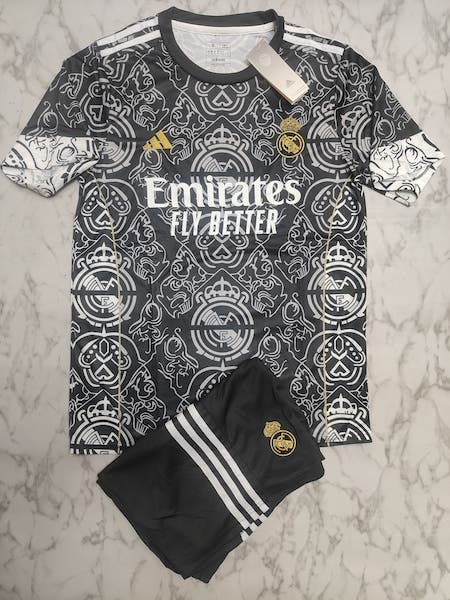 Real Madrid black special edition set football jersey Venu