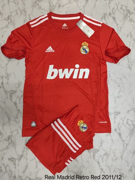 Real Madrid third retro set football jersey Venu