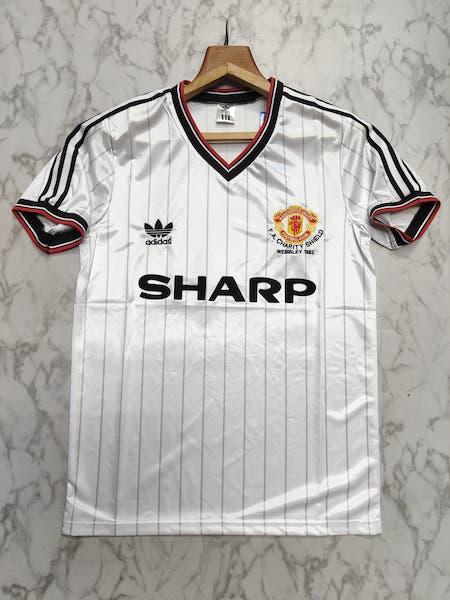 Manchester United away retro player football jersey Venu