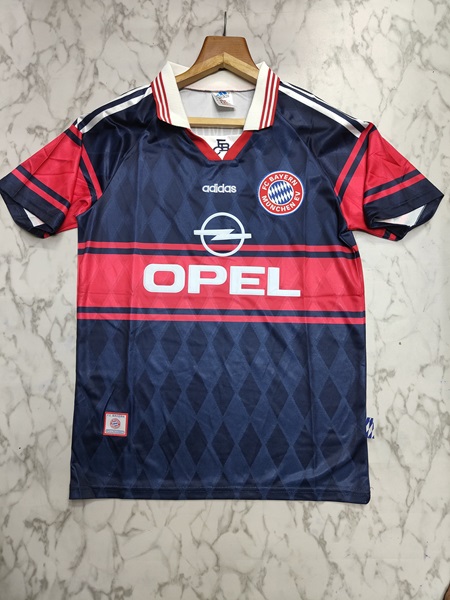 Bayern Munich home retro player football jersey Venu