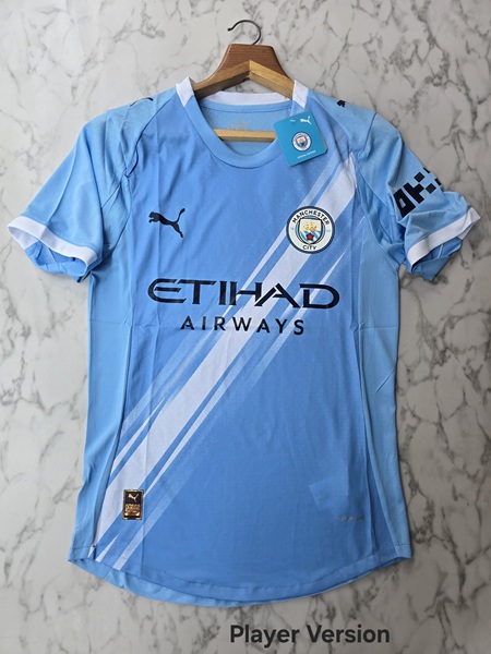 Manchester City home player football jersey Venu
