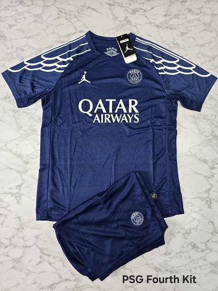 Paris sain germain fourth set football jersey Venu