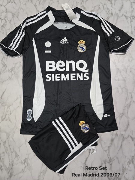 Real madrid away set football jersey Venu