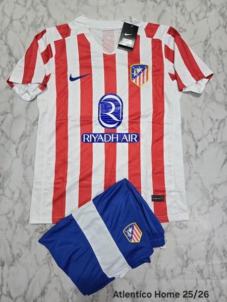 Atletico madrid home set football jersey Venu