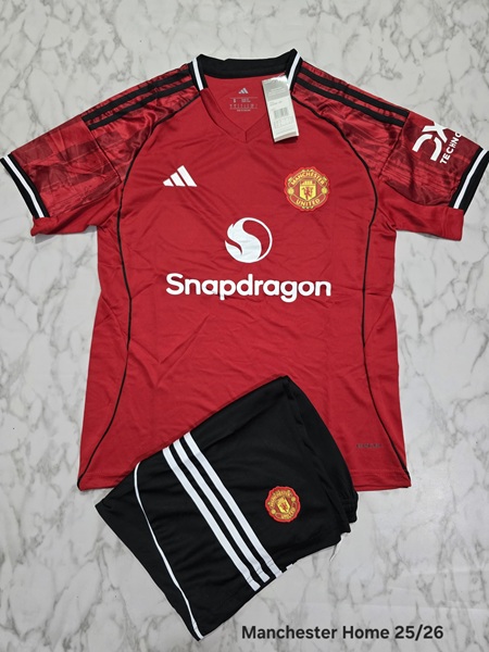 Manchester united home set football jersey Venu